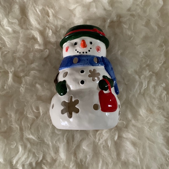 New Yankee Candle Mrs. Snowman Porcelain Tealight Holder